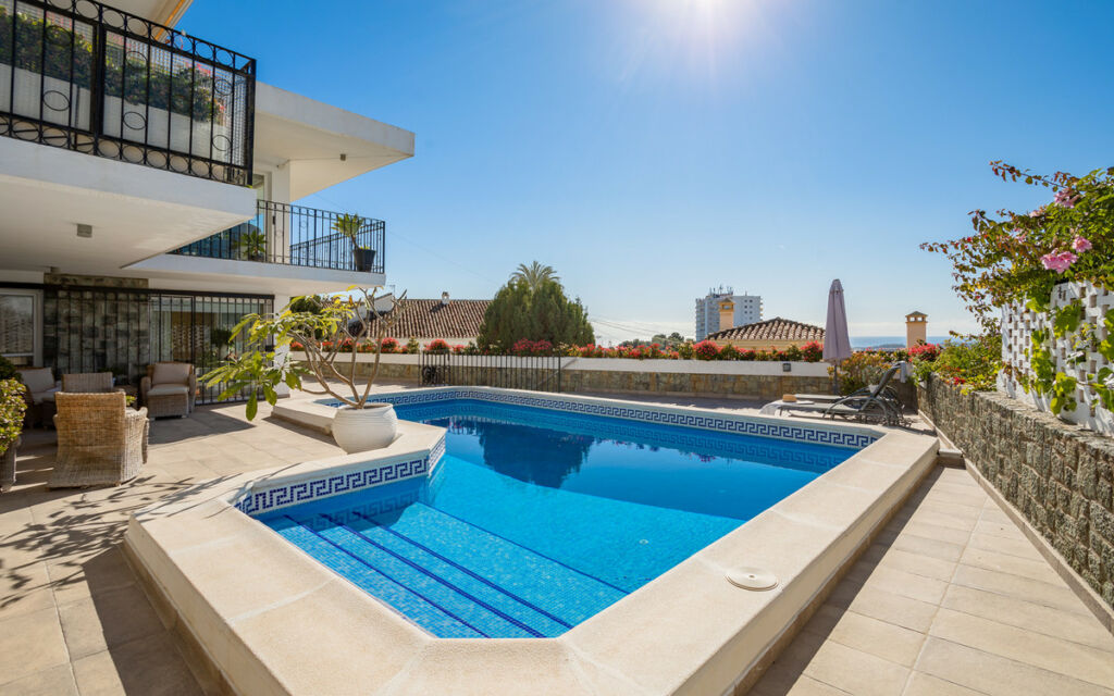 Detached Villa Nueva Andalucía Málaga - image 22