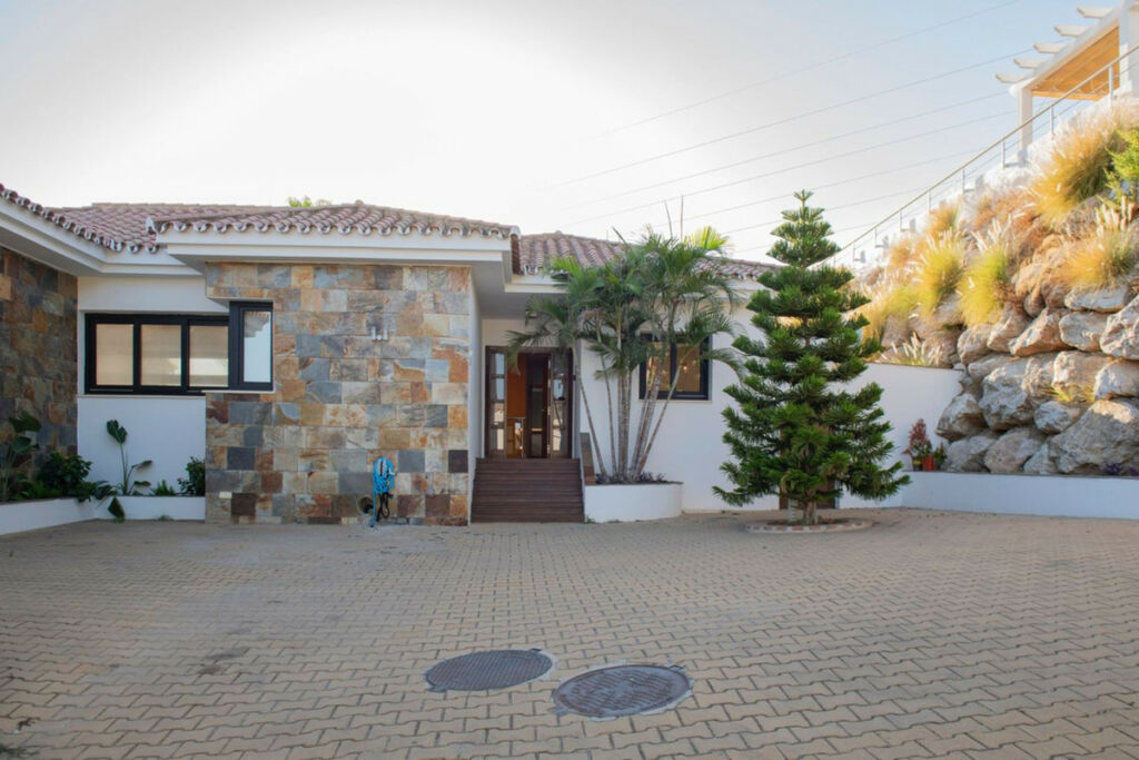 Detached Villa Benalmadena Málaga - image 22