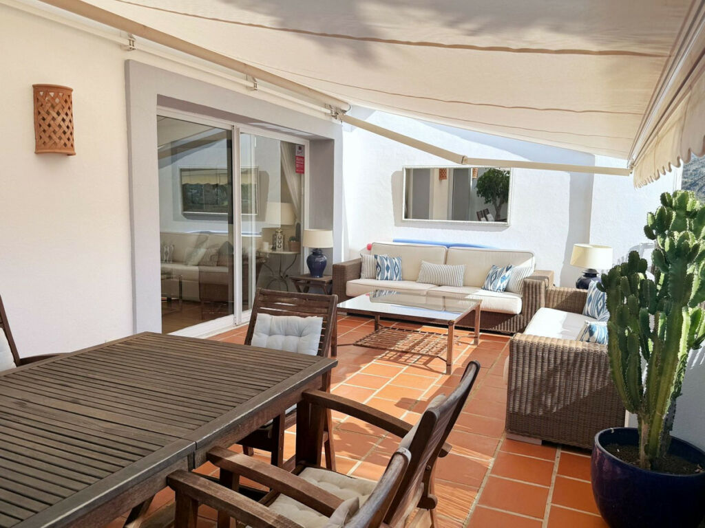 Middle Floor Apartment La Quinta Málaga - image 22