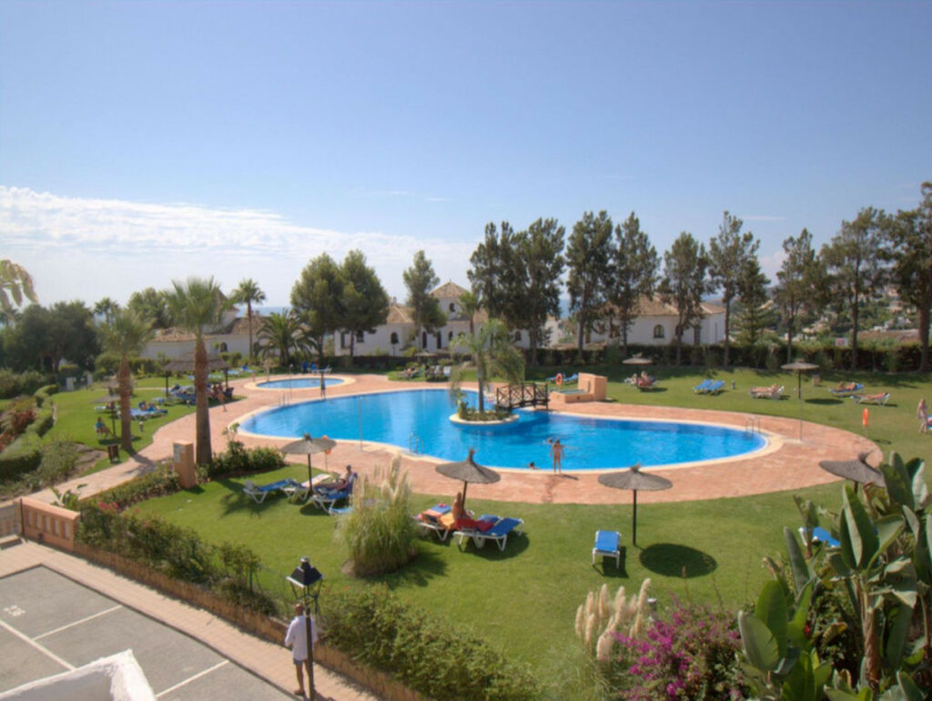 Ground Floor Apartment La Duquesa Málaga - image 22