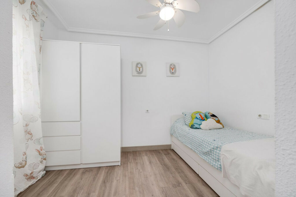 Ground Floor Apartment Torrevieja Alicante - image 22