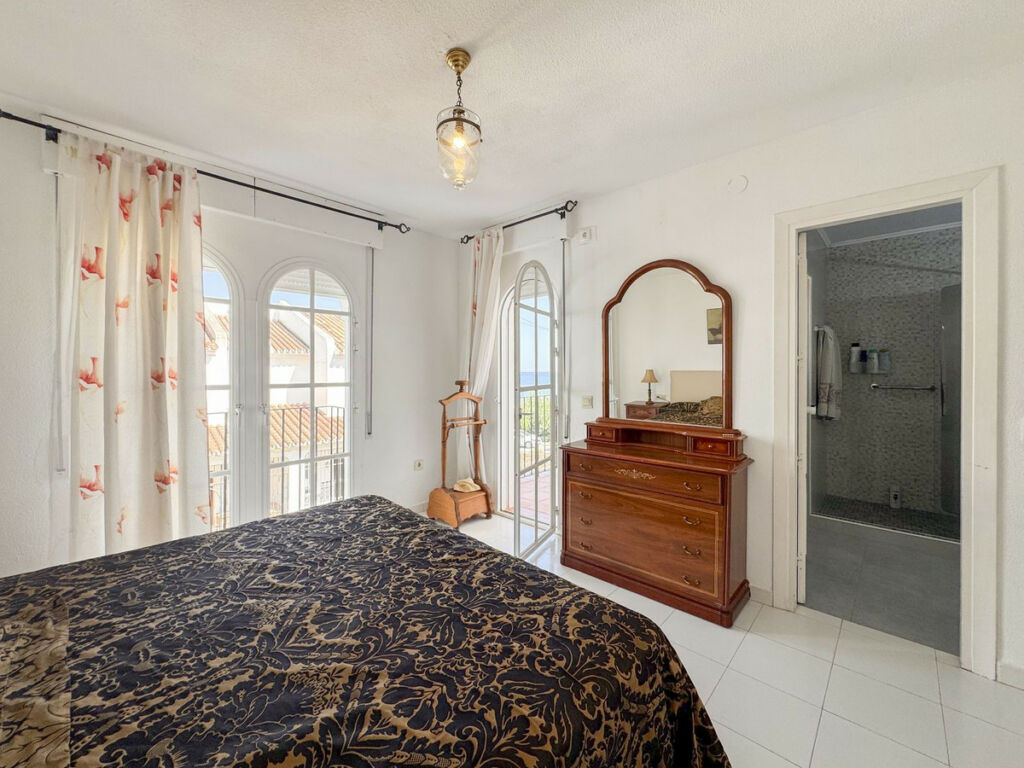 Townhouse Manilva Málaga - image 22