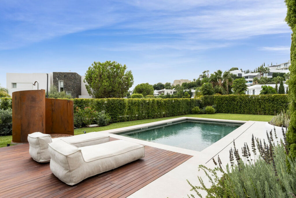 Detached Villa Benahavís Málaga - image 22