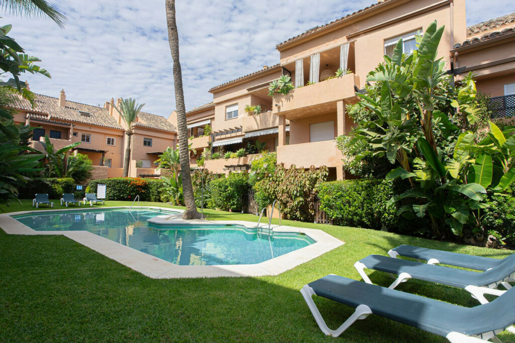 Ground Floor Apartment The Golden Mile Málaga - image 22