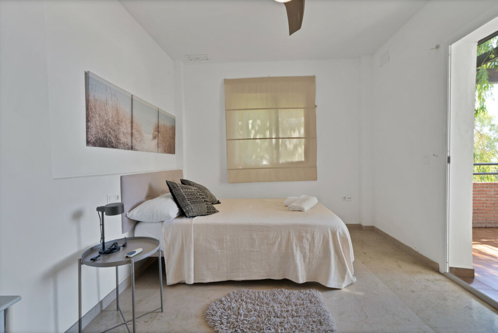 Detached Villa Torremuelle Málaga - image 22