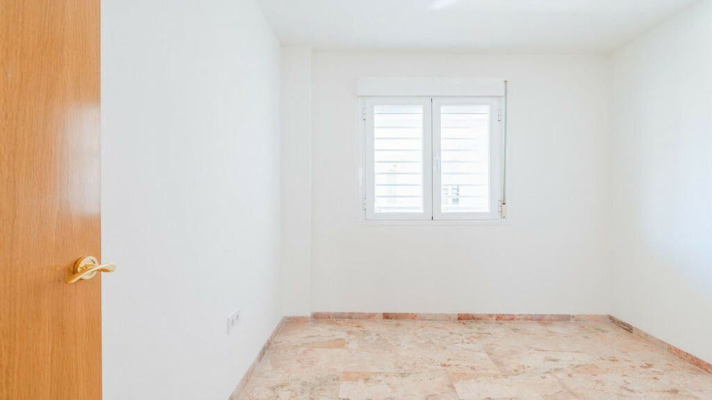Middle Floor Apartment Fuengirola Málaga - image 22