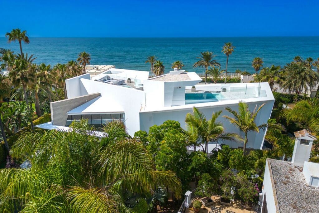 Detached Villa Los Monteros Málaga - image 22