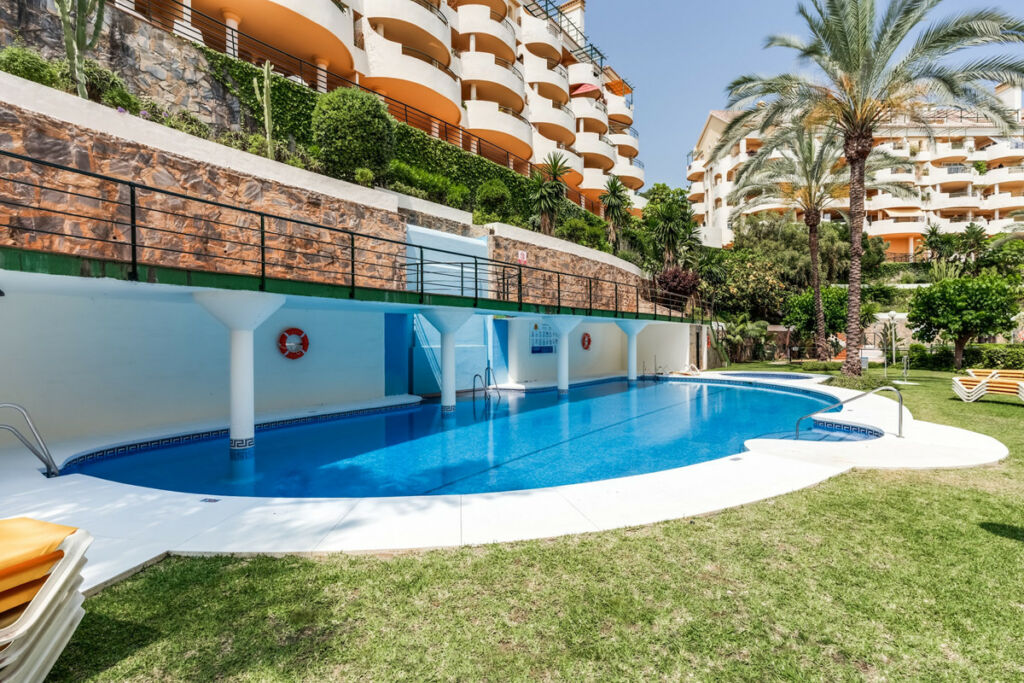 Penthouse Duplex Nueva Andalucía Málaga - image 22