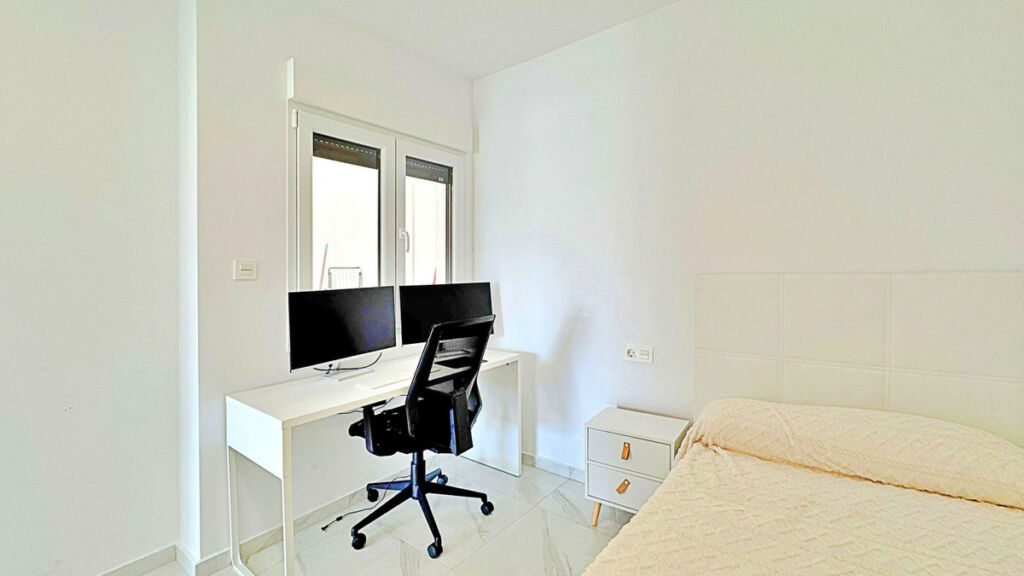 Townhouse Los Balcones Alicante - image 22