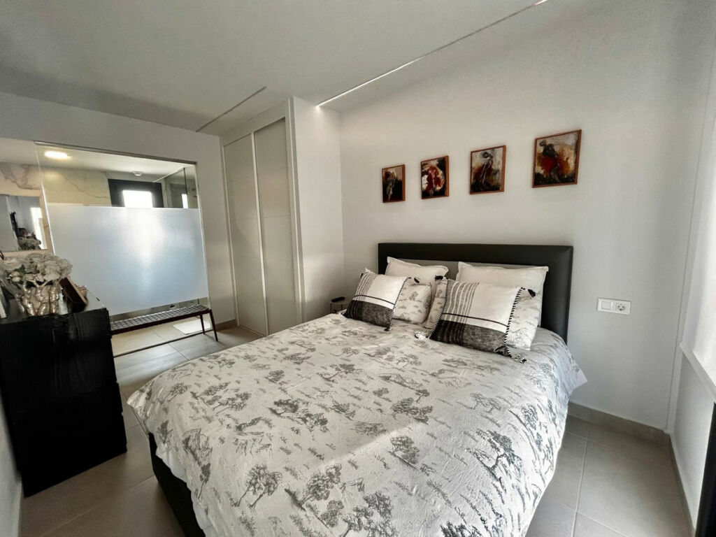 Penthouse Villamartin Alicante - image 22