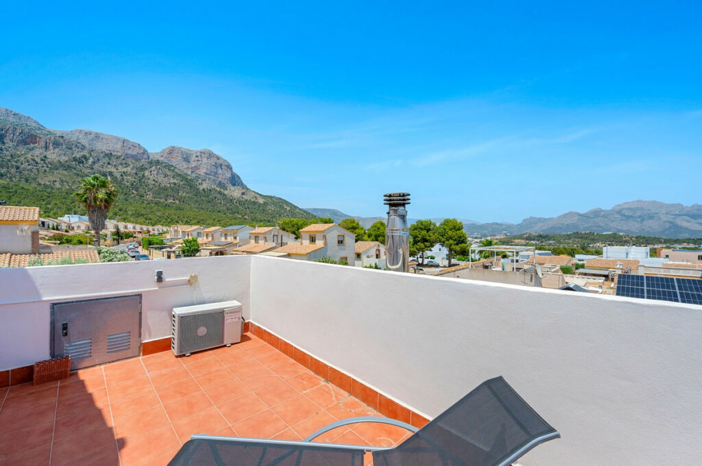 Detached Villa Polop Alicante - image 22