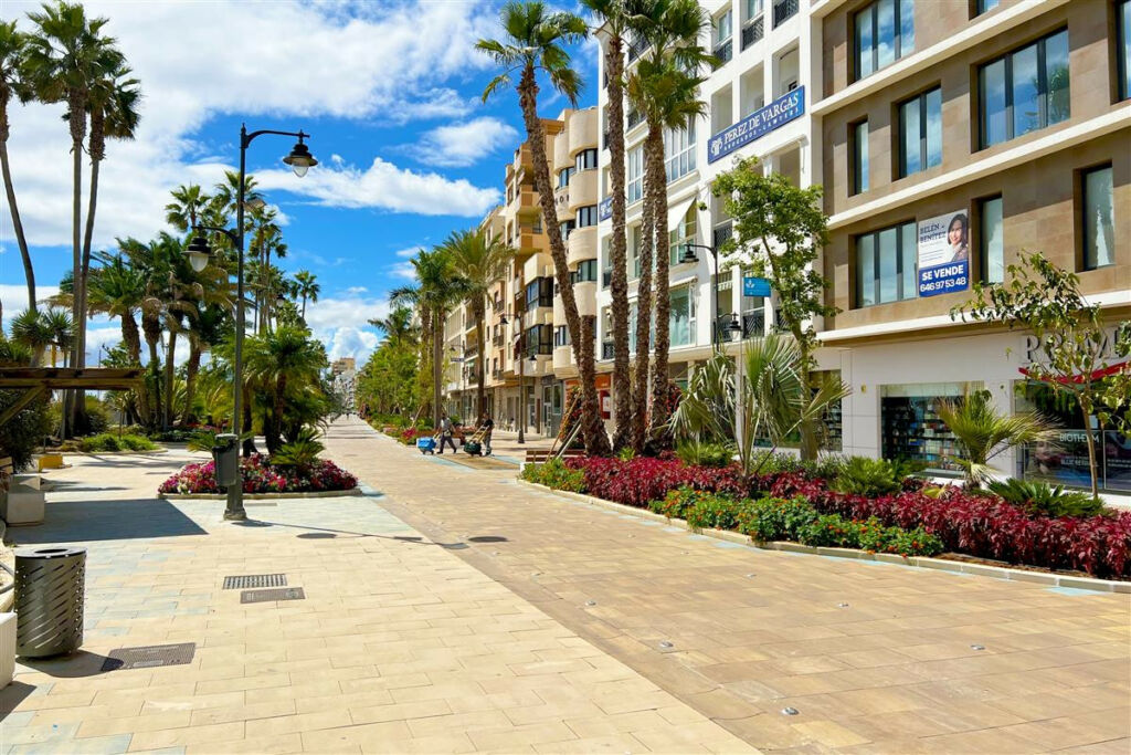 Penthouse Estepona Málaga - image 22