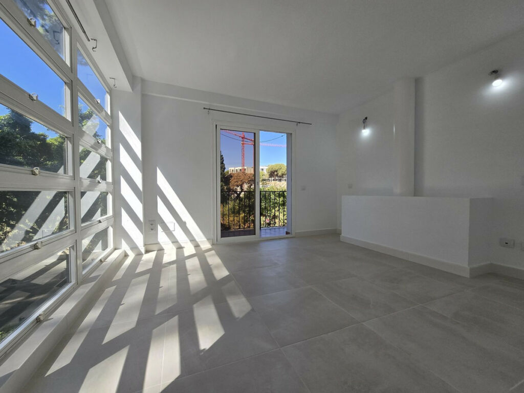 Semi-Detached House Elviria Málaga - image 22