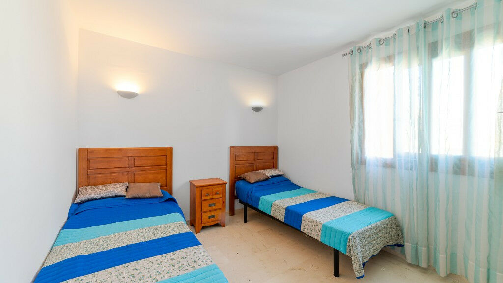 Middle Floor Apartment Punta Prima Alicante - image 22