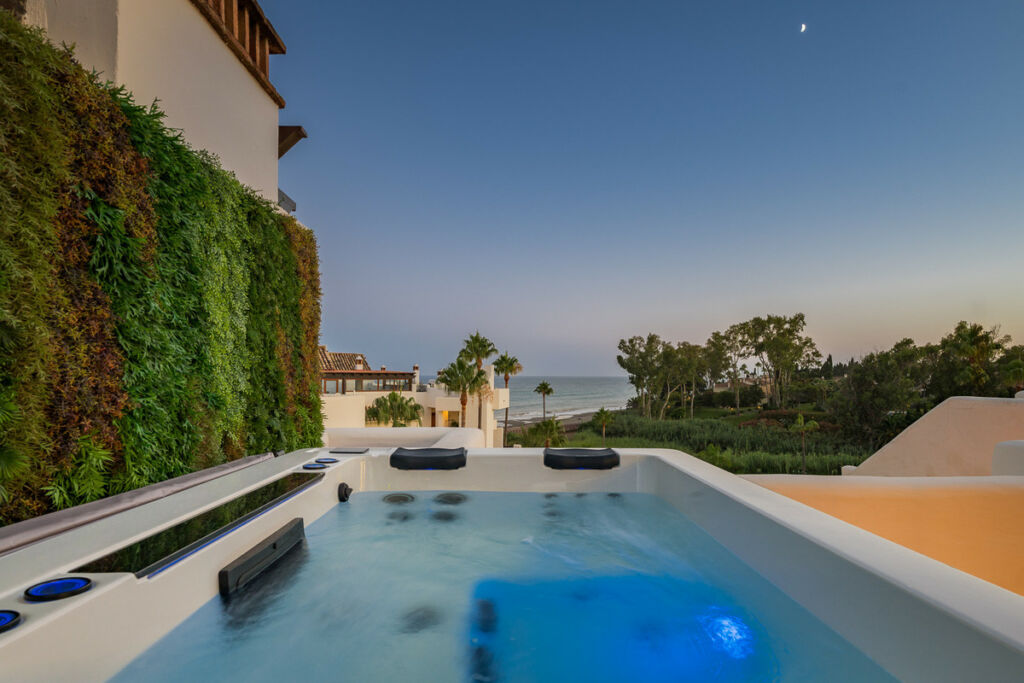 Penthouse Duplex Estepona Málaga - image 22