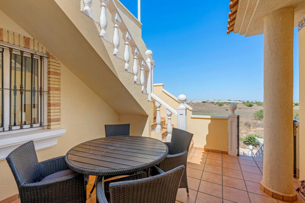 Penthouse Villamartin Alicante - image 22