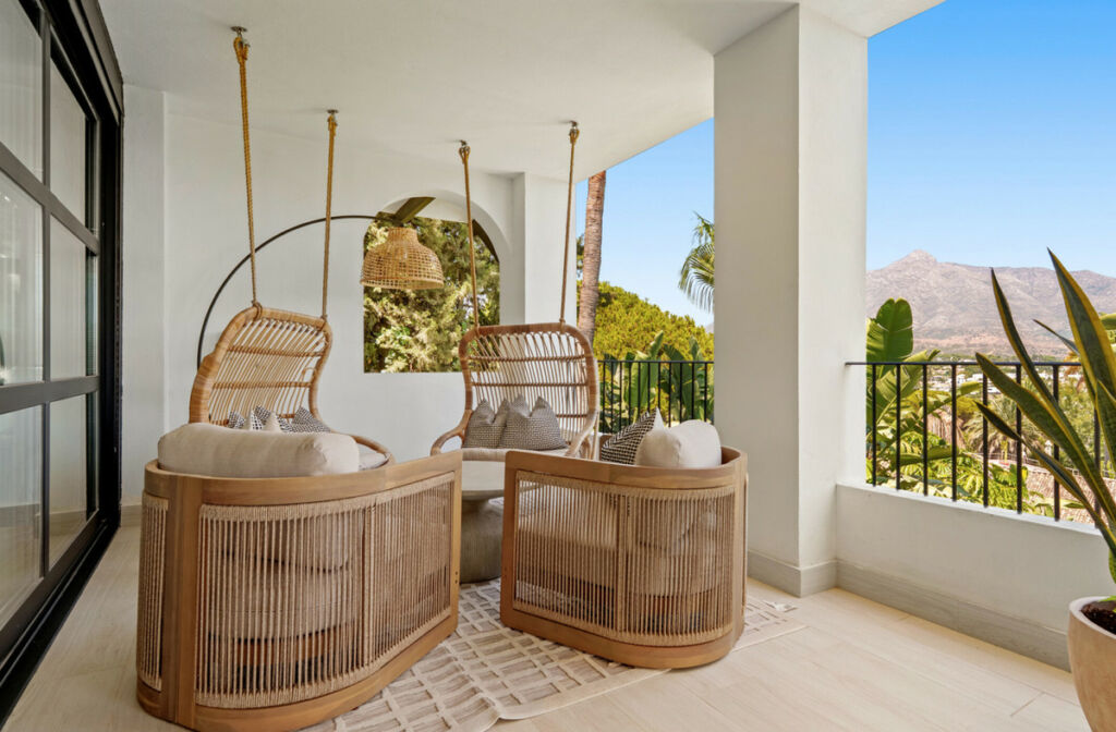 Detached Villa Nueva Andalucía Málaga - image 22