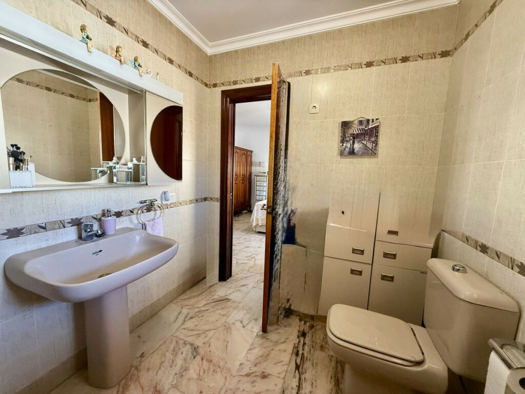 Detached Villa Benalmadena Málaga - image 22
