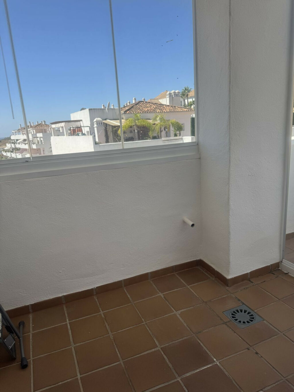 Middle Floor Apartment Selwo Málaga - image 18