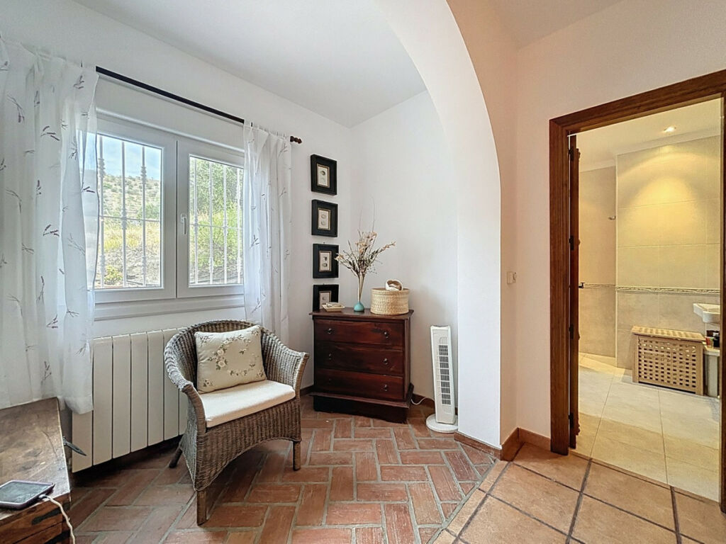 Detached Villa Canillas de Albaida Málaga - image 24