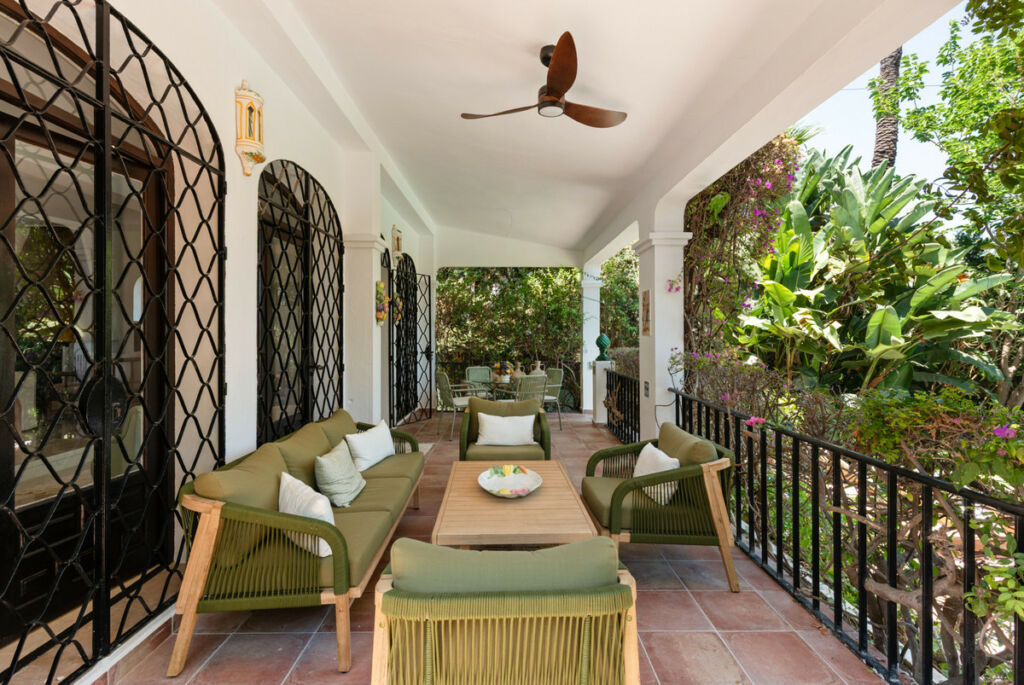Detached Villa Nueva Andalucía Málaga - image 23