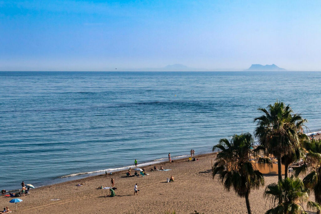 Penthouse Estepona Málaga - image 23