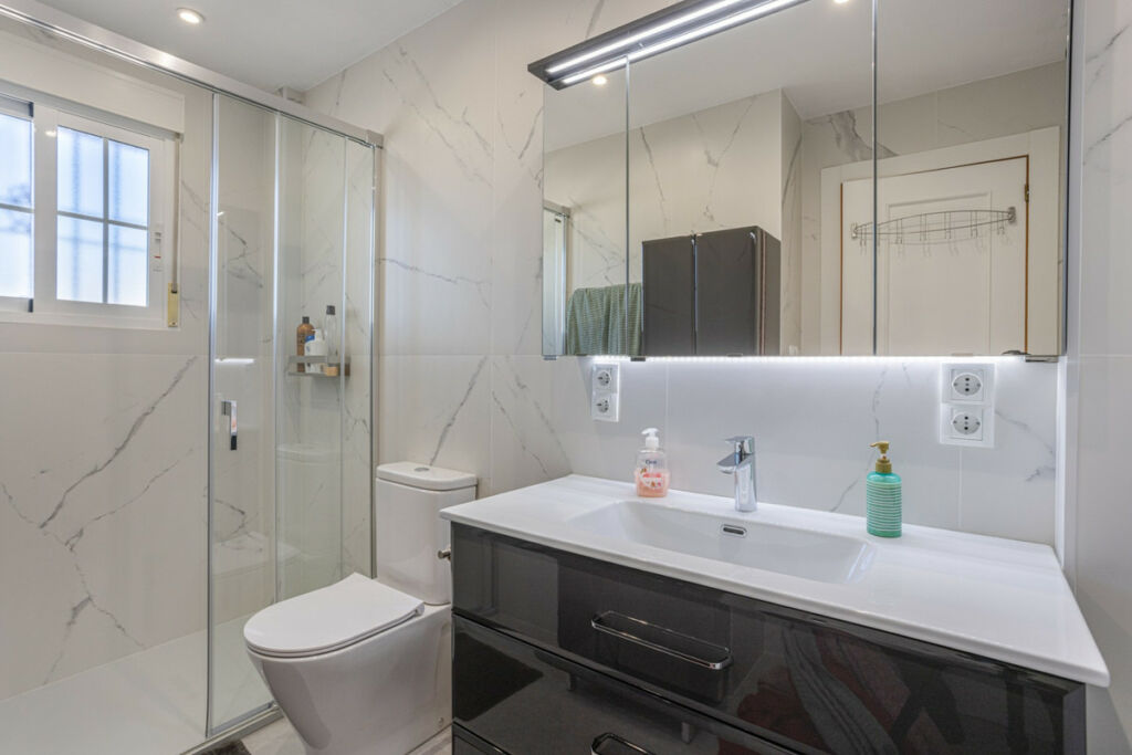 Semi-Detached House Playa Golf Alicante - image 23