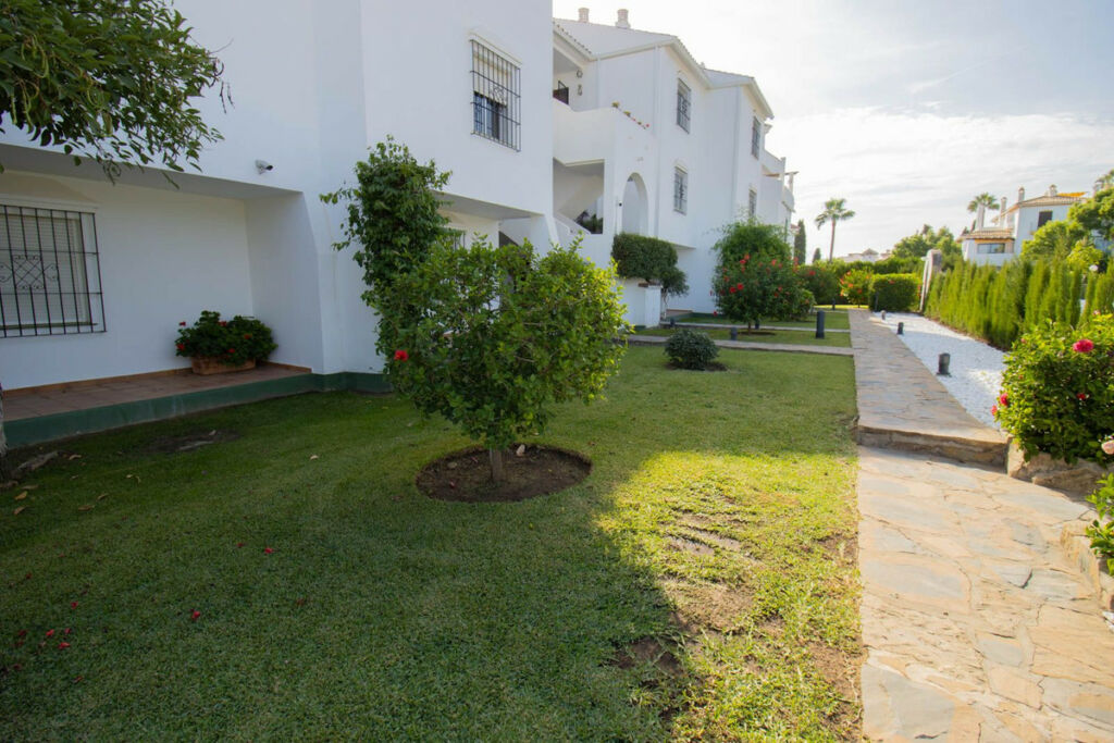 Penthouse Nueva Andalucía Málaga - image 23