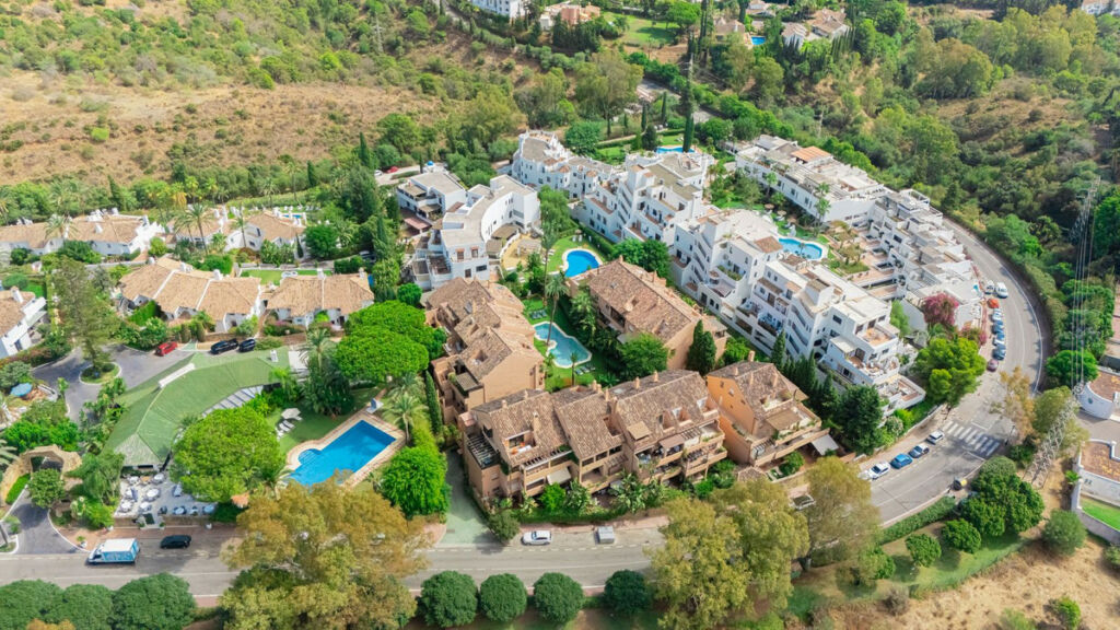 Ground Floor Apartment The Golden Mile Málaga - image 23