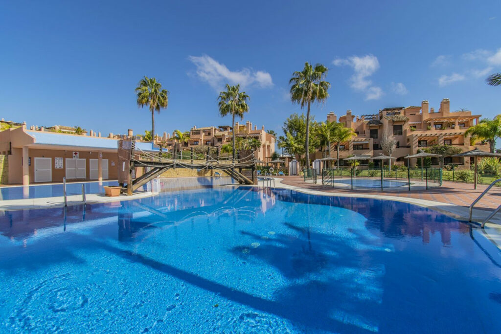 Middle Floor Apartment Hacienda del Sol Málaga - image 23