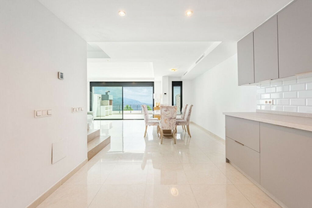 Townhouse La Mairena Málaga - image 23