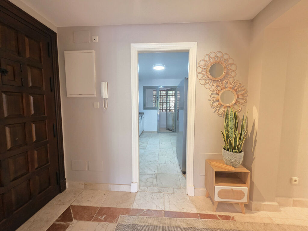 Ground Floor Apartment Estepona Málaga - image 23