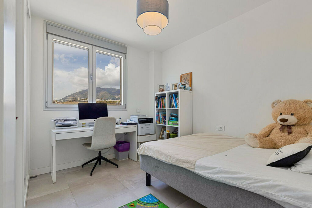 Middle Floor Apartment Fuengirola Málaga - image 23