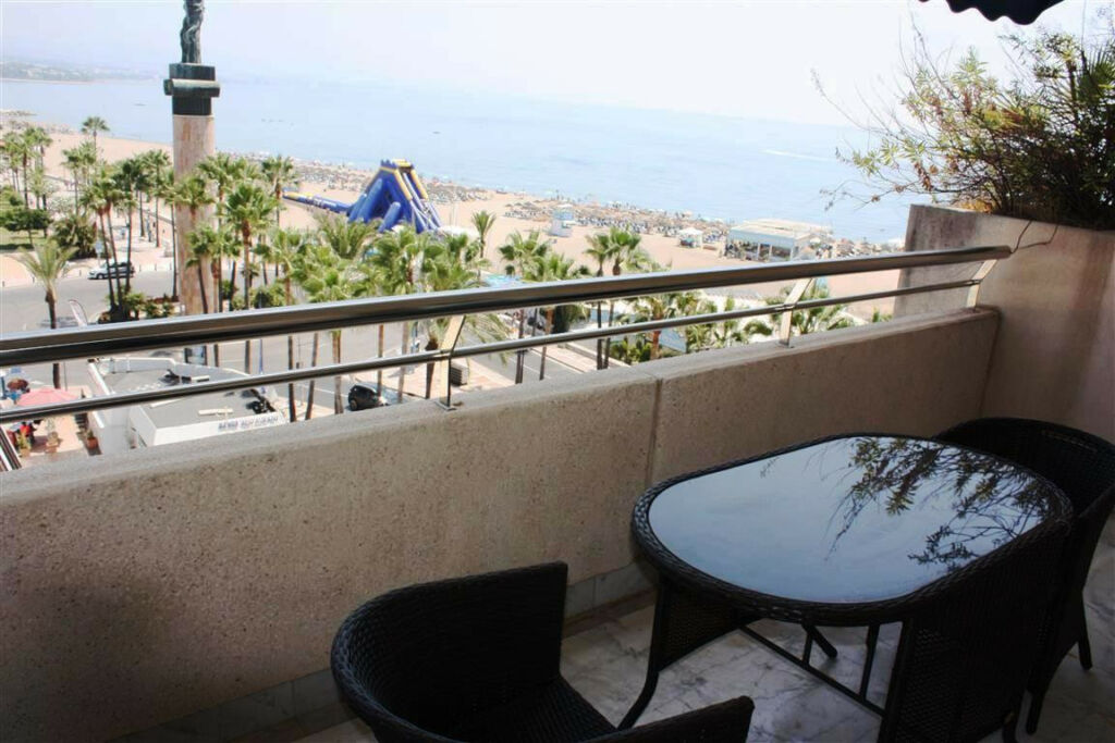 Middle Floor Apartment Puerto Banús Málaga - image 23