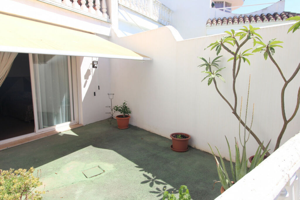 Detached Villa Nueva Andalucía Málaga - image 23