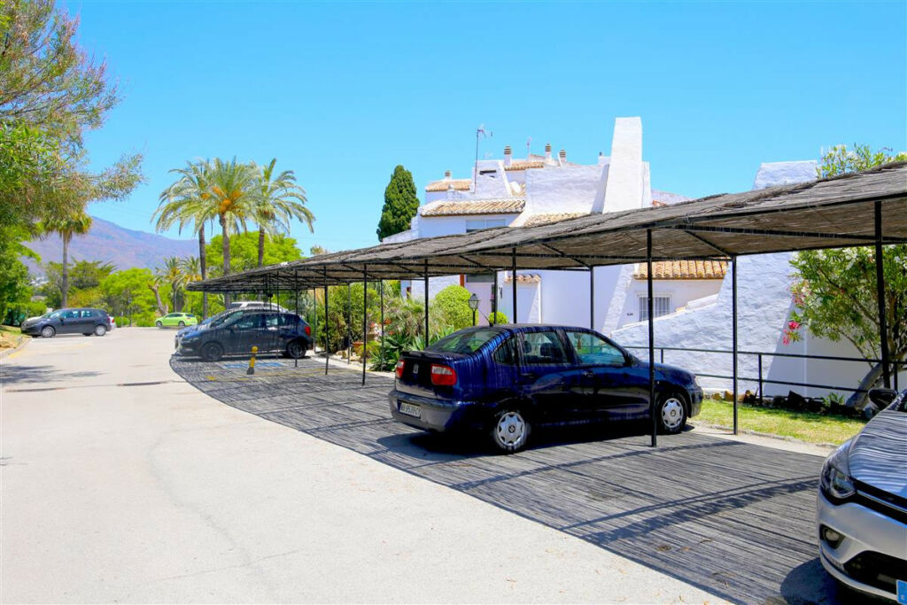 Semi-Detached House Estepona Málaga - image 23