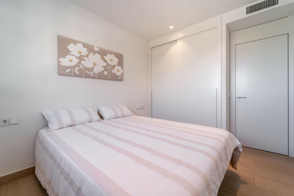 Middle Floor Apartment Benalmadena Málaga - image 23