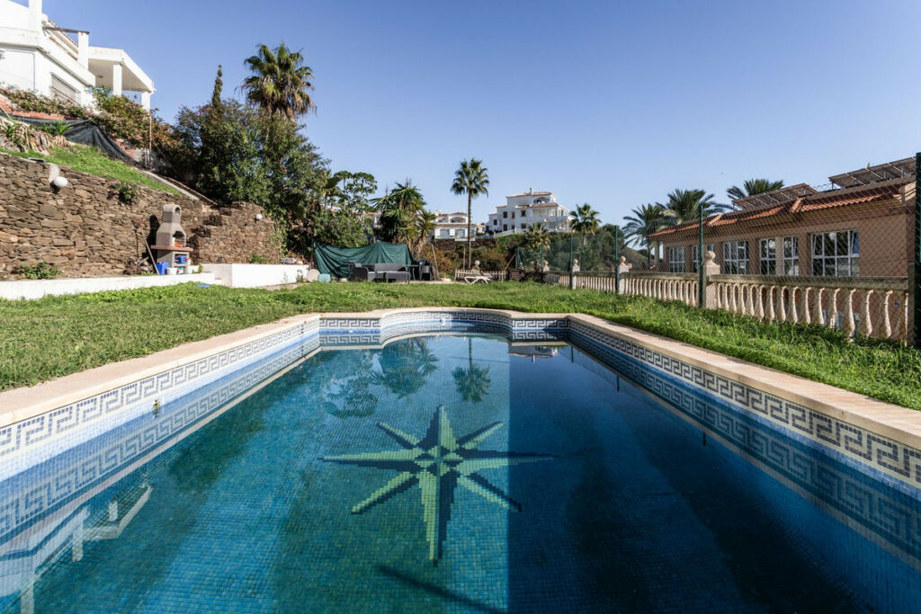 Detached Villa El Faro Málaga - image 23