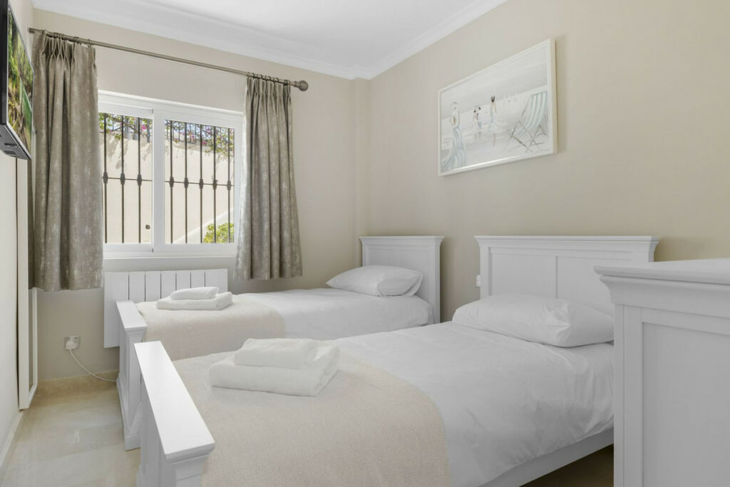 Ground Floor Apartment La Quinta Málaga - image 23