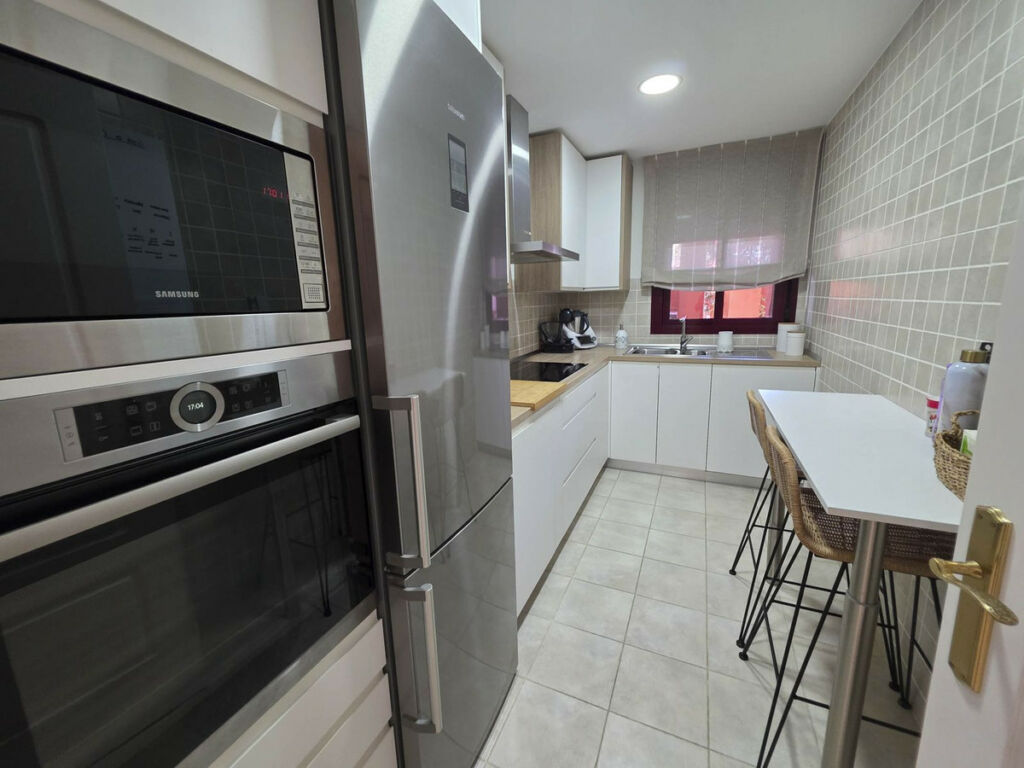Middle Floor Apartment La Duquesa Málaga - image 23