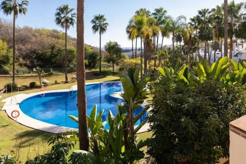 Ground Floor Apartment The Golden Mile Málaga - image 23