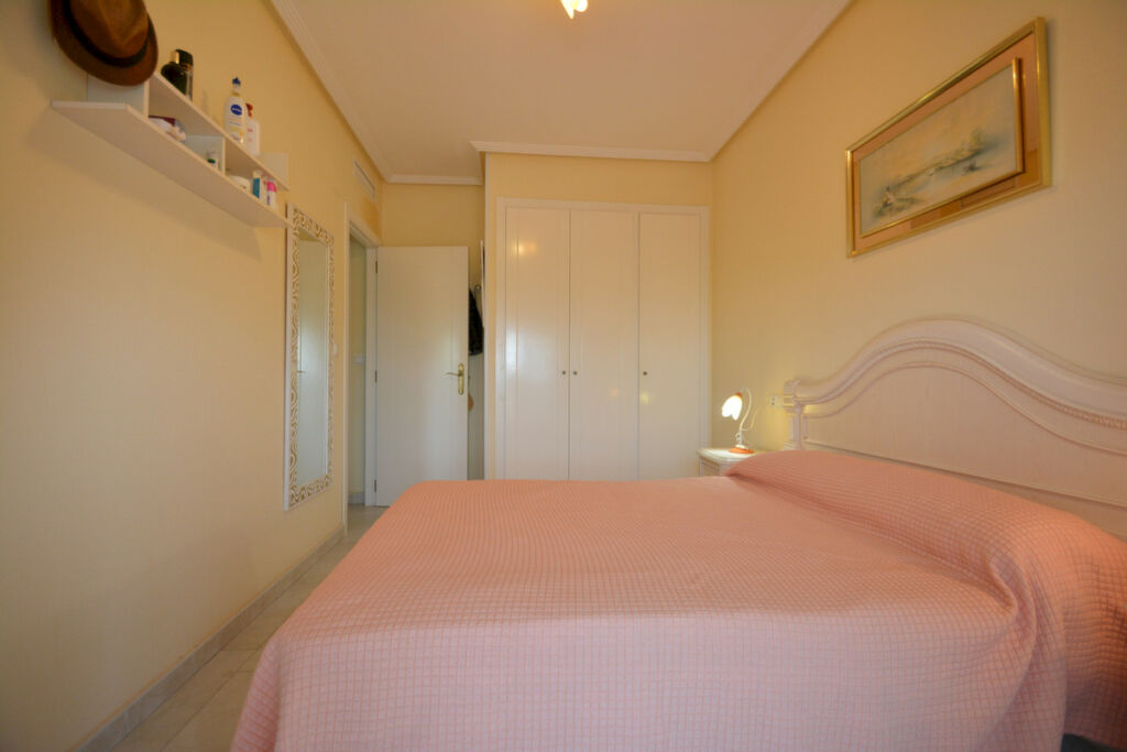 Middle Floor Apartment Guardamar del Segura Alicante - image 23