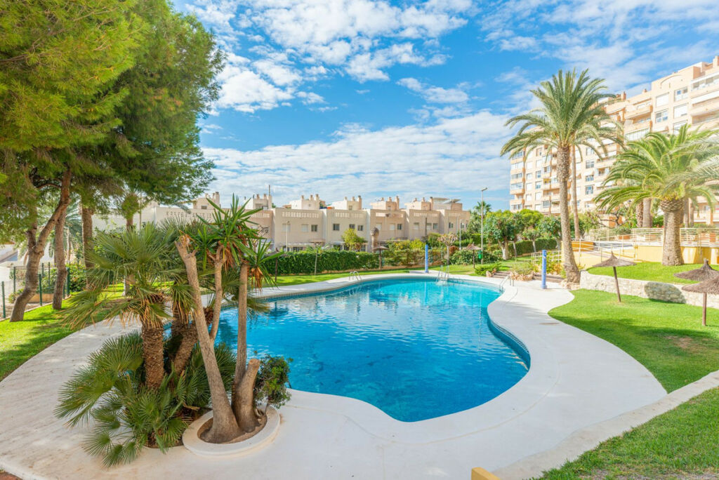 Middle Floor Apartment El Campello Alicante - image 23