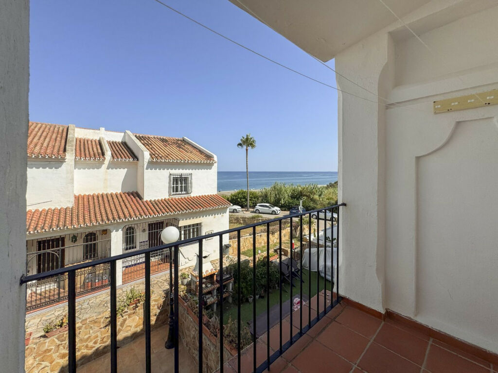 Townhouse Manilva Málaga - image 23