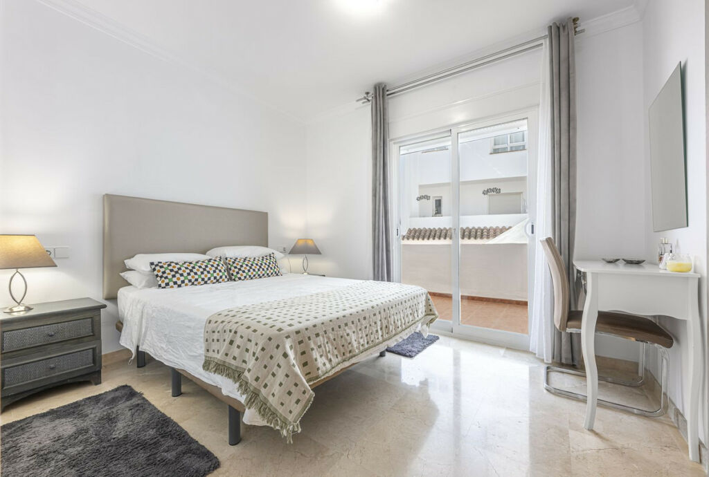 Middle Floor Apartment La Mairena Málaga - image 23