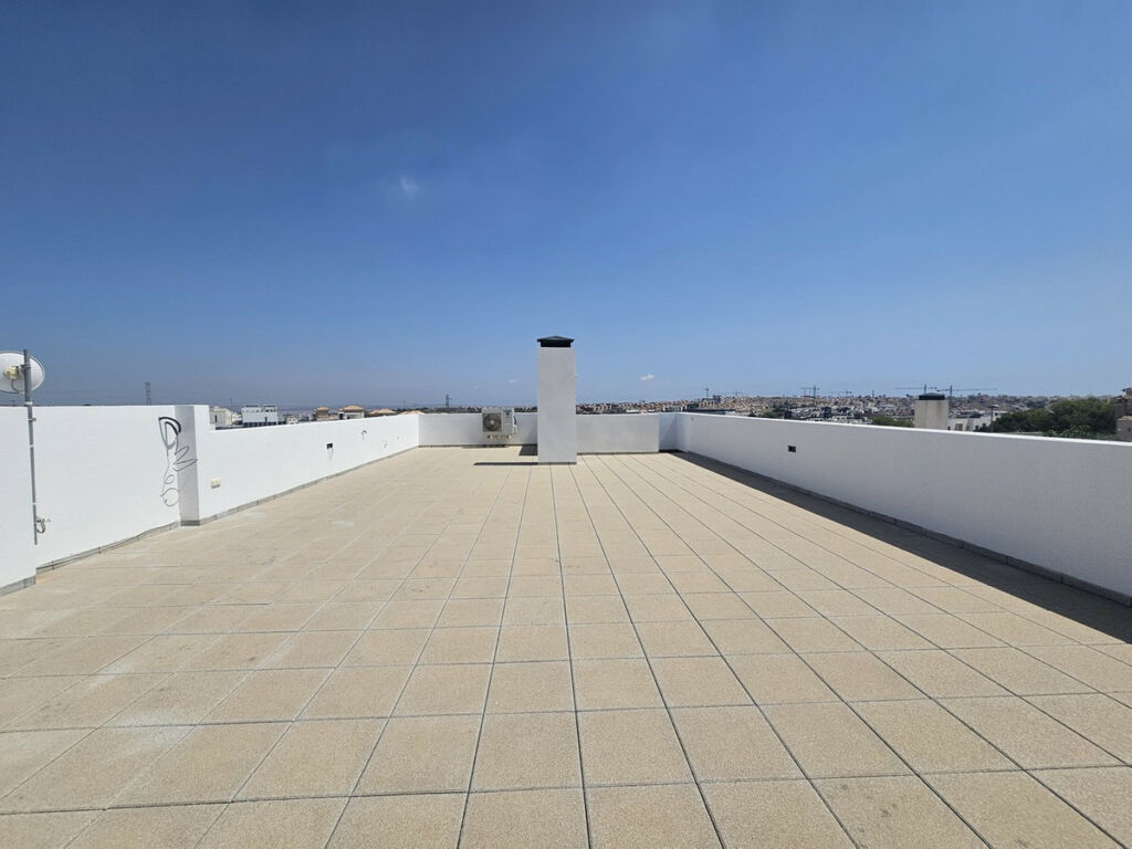 Detached Villa Villamartin Alicante - image 24