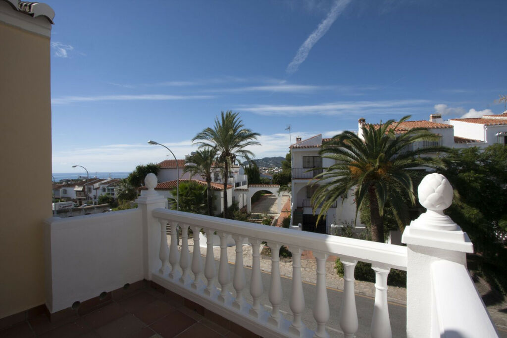 Townhouse Nerja Málaga - image 23