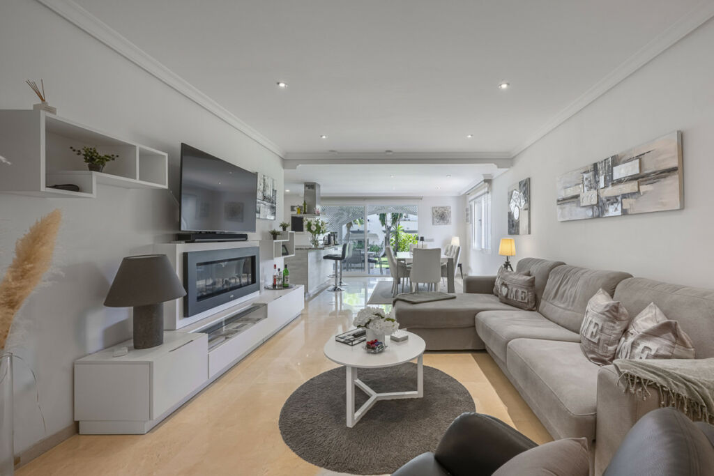 Ground Floor Apartment Estepona Málaga - image 23
