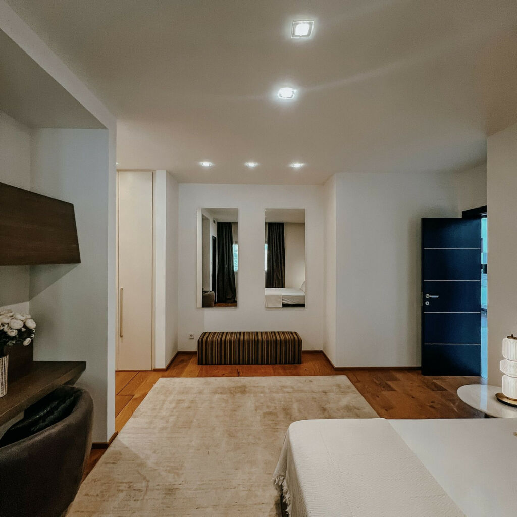 Townhouse Sierra Blanca Málaga - image 23