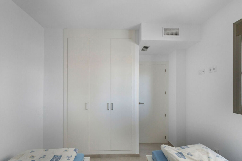 Middle Floor Apartment Villamartin Alicante - image 23